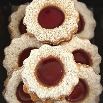 Hildabrötchen mit Puderzucker